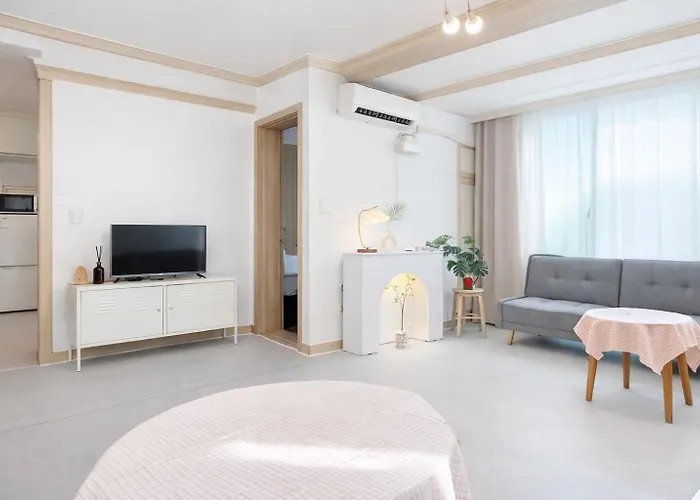 Appartement 연지 White Linen House