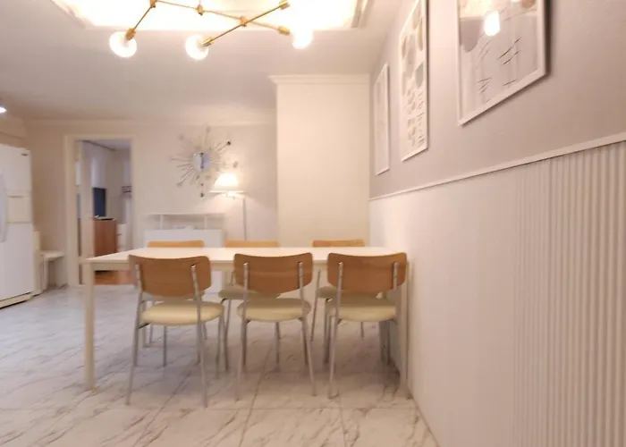 연지 White Linen House