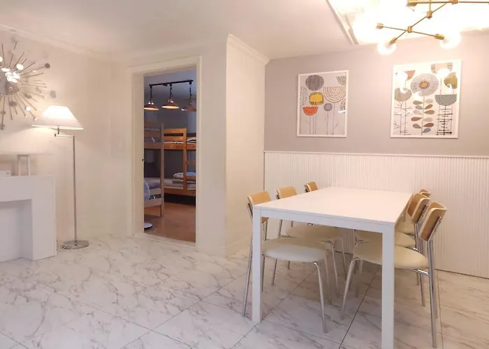 연지 White Linen House *