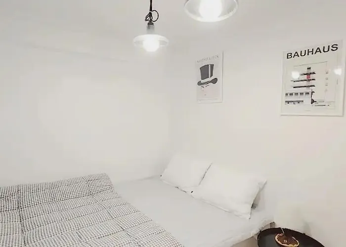 연지 White Linen House *