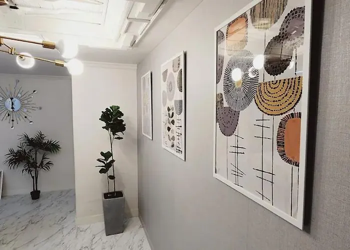 연지 White Linen House *